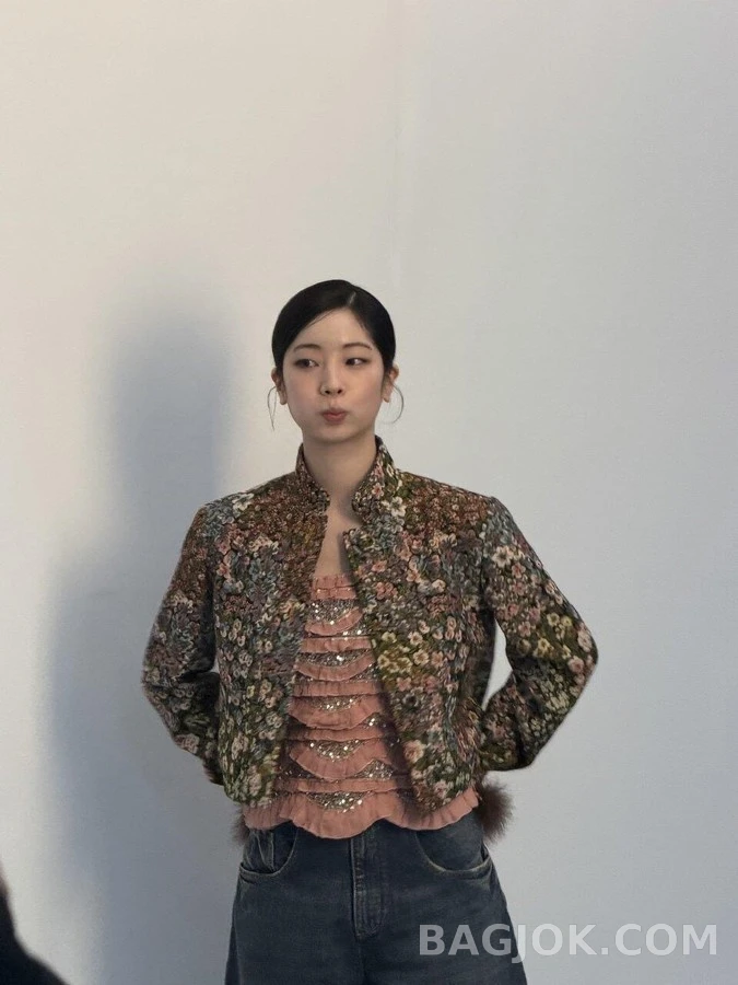 루이비통 루이비통 플라워 패턴 크롭 자켓 상세 이미지