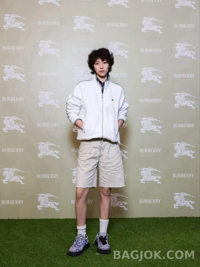 버버리 버버리 배색 트랙 자켓 상세 이미지