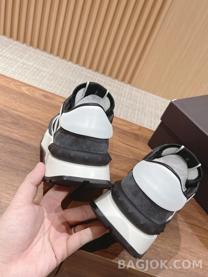 발렌티노 발렌티노 브이로고 러너 스니커즈 상세 이미지