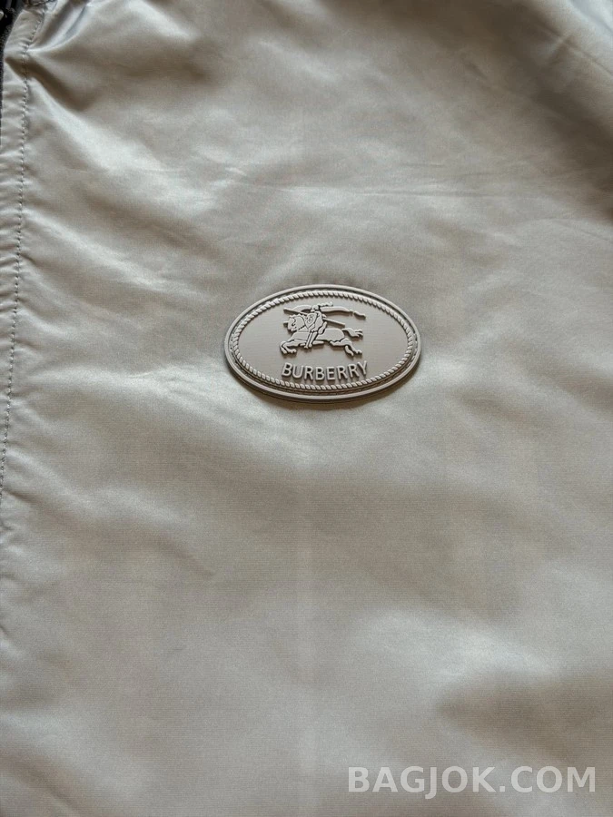 버버리 버버리 체크 후드 양면 자켓 상세 이미지