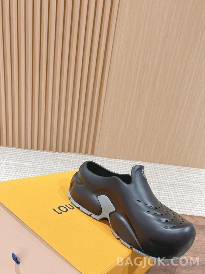루이비통 루이비통 LV 샤크 클로그 상세 이미지