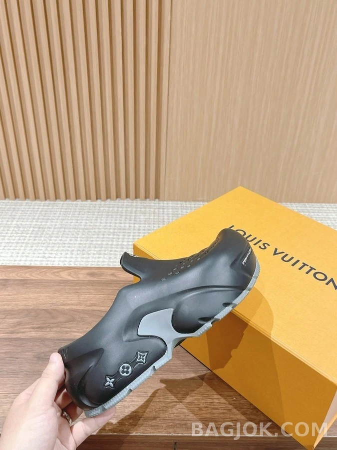 루이비통 루이비통 LV 샤크 클로그 상세 이미지