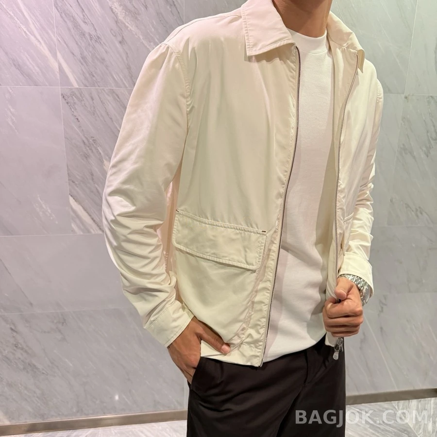 브루넬로 쿠치넬리 브루넬로 쿠치넬리 경량 집업 자켓 상세 이미지