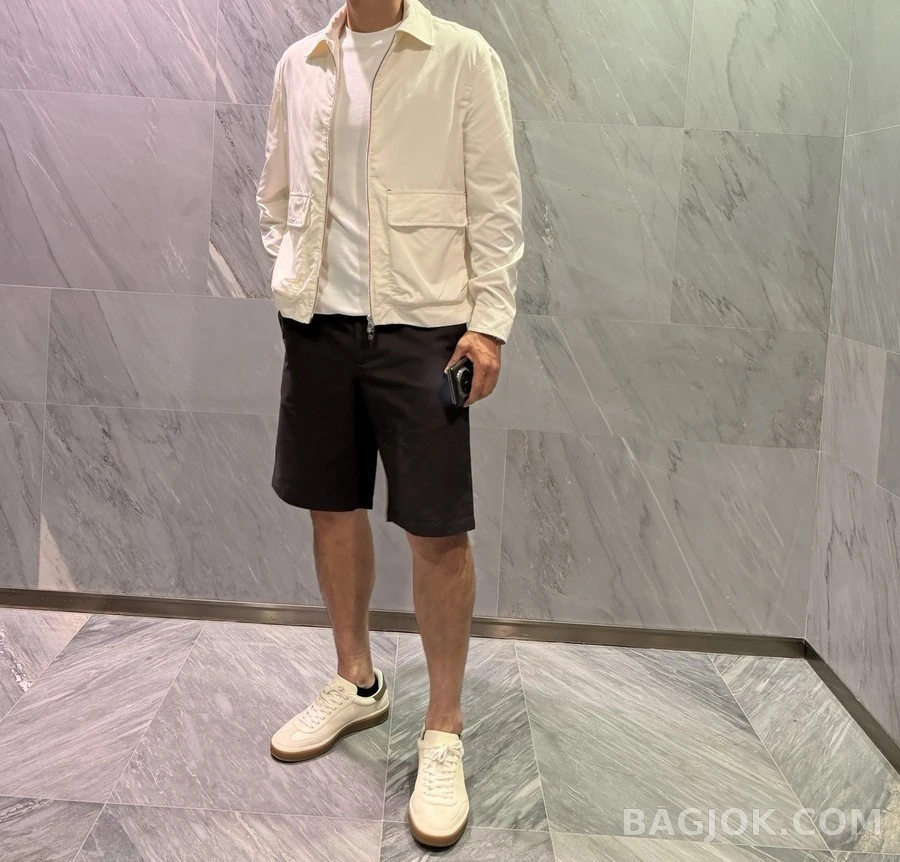 브루넬로 쿠치넬리 브루넬로 쿠치넬리 경량 집업 자켓 상세 이미지