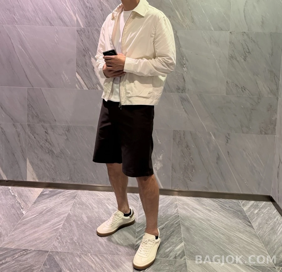 브루넬로 쿠치넬리 브루넬로 쿠치넬리 경량 집업 자켓 상세 이미지
