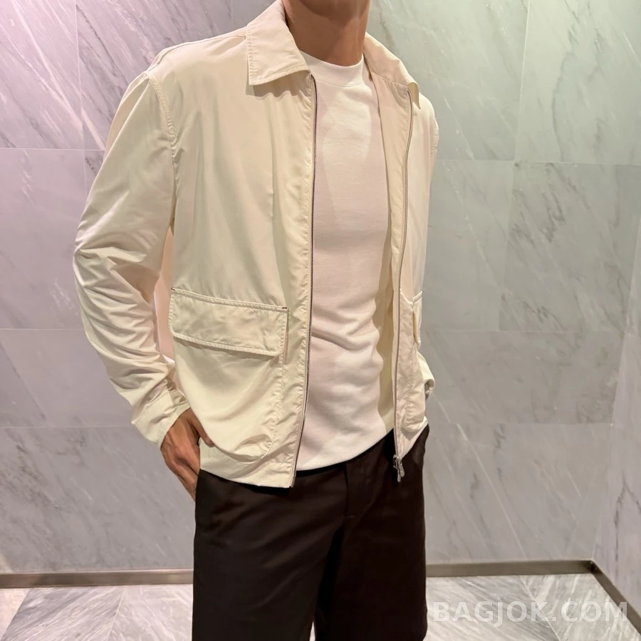 브루넬로 쿠치넬리 브루넬로 쿠치넬리 경량 집업 자켓 상세 이미지