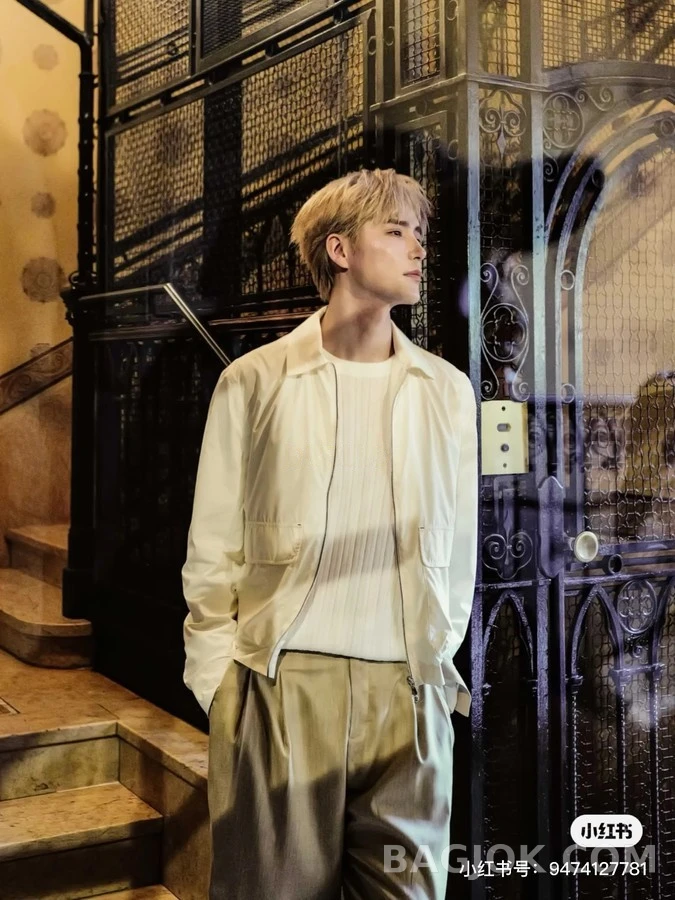브루넬로 쿠치넬리 브루넬로 쿠치넬리 경량 집업 자켓 상세 이미지