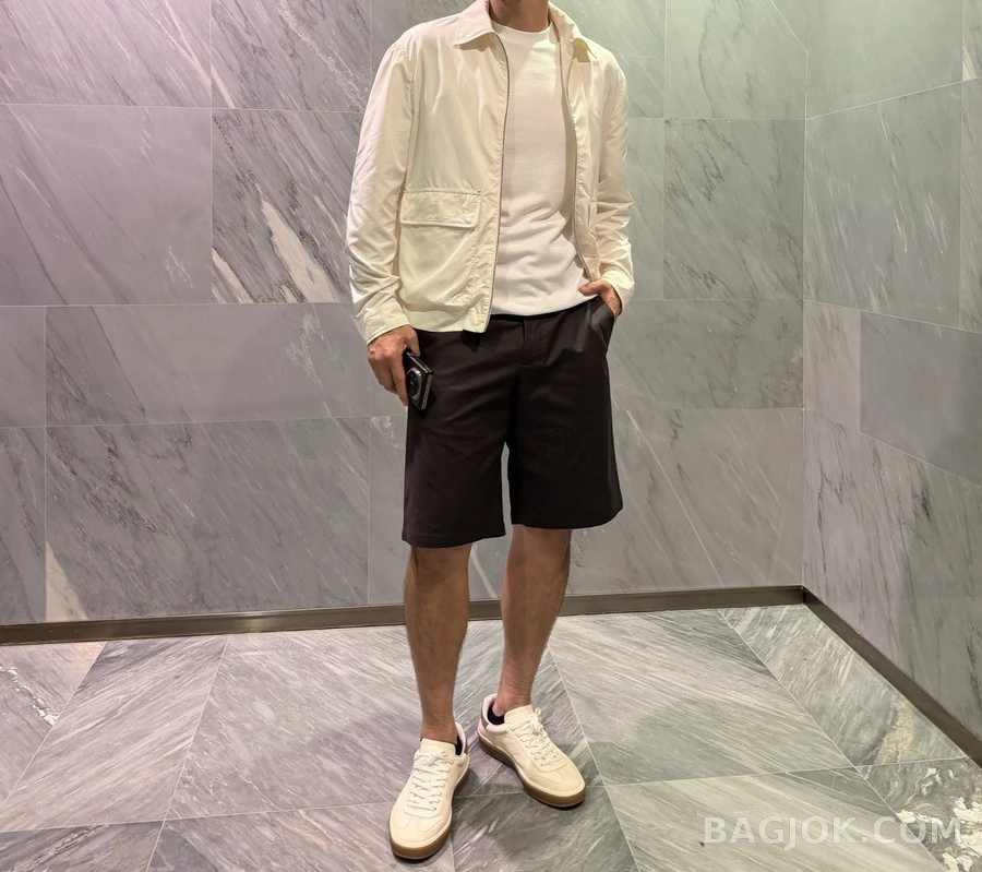 브루넬로 쿠치넬리 브루넬로 쿠치넬리 경량 집업 자켓 상세 이미지