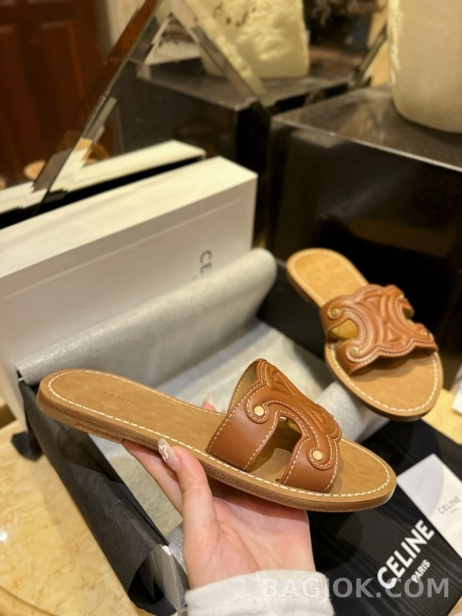 셀린느 셀린느 카프스킨 트리옹프 뮬 상세 이미지