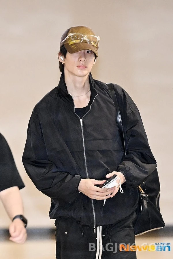 생로랑 세인트로랑 가바딘 집업 자켓 상세 이미지