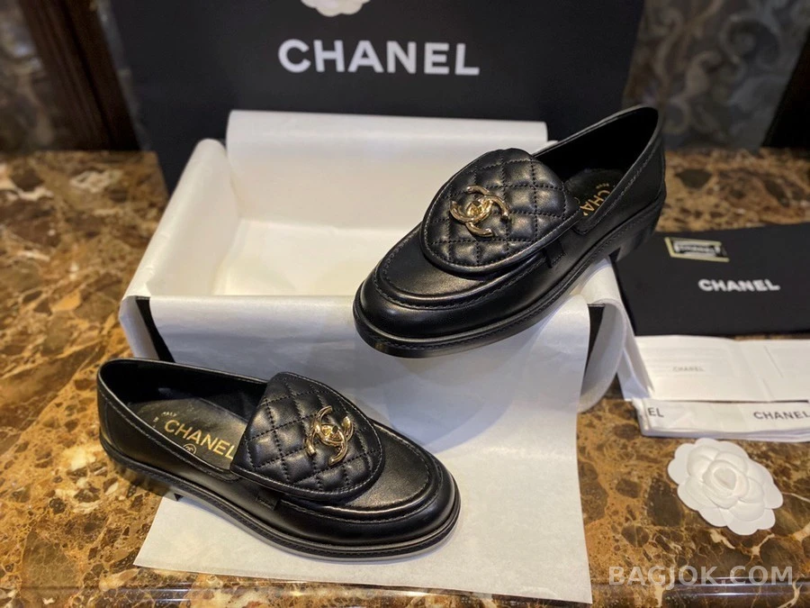 샤넬 샤넬 퀄팅 탭 로퍼 상세 이미지