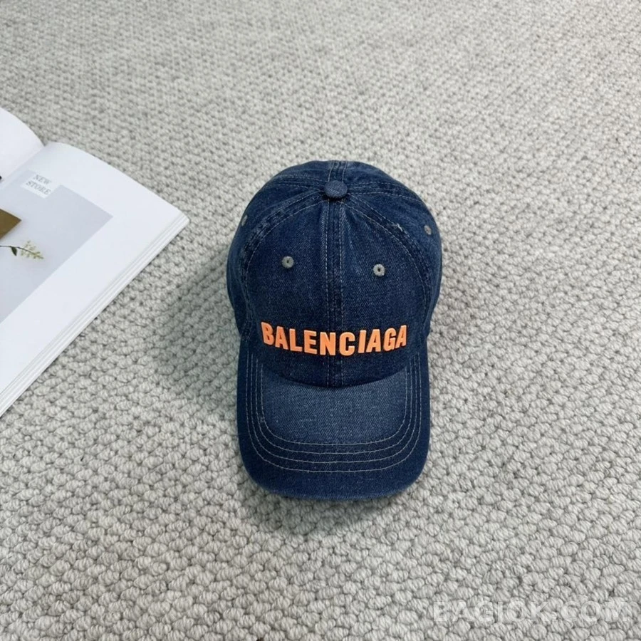 발렌시아가 발렌시아가 입체 로고 데님 베이스볼 캡 상세 이미지