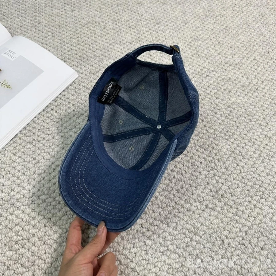 발렌시아가 발렌시아가 입체 로고 데님 베이스볼 캡 상세 이미지