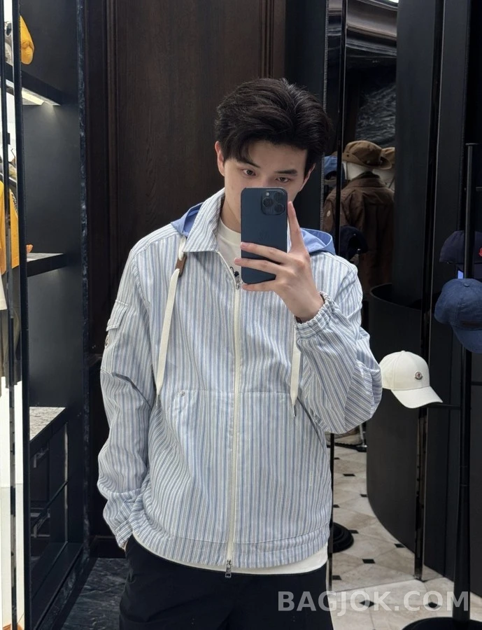 몽클레어 몽클레어 탈부착 후드 스트라이프 자켓 상세 이미지