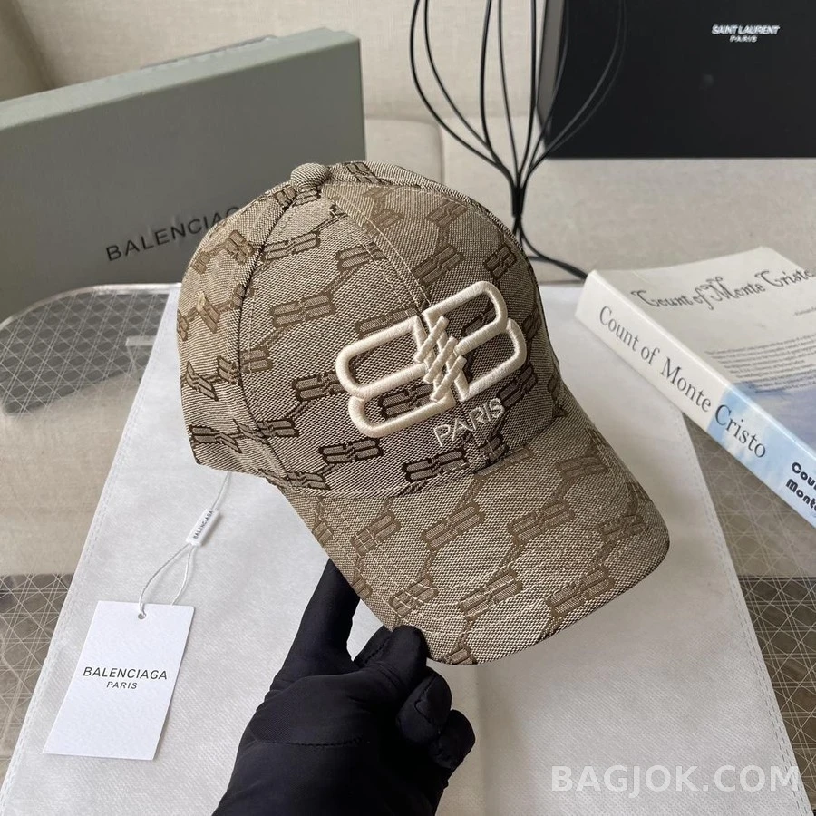 발렌시아가 발렌시아가 BB 모노그램 베이스볼 캡 상세 이미지