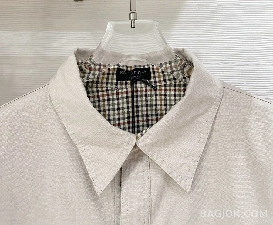 발렌시아가 발렌시아가 디스트로이드 워크웨어 자켓 상세 이미지
