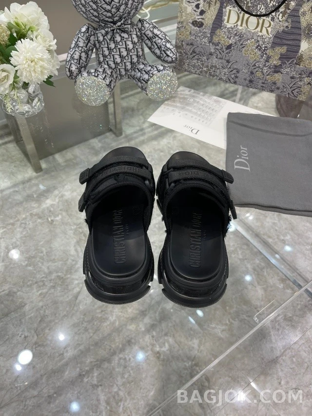 디올 디올 D 완더 오블리크 슬라이드 샌들 상세 이미지