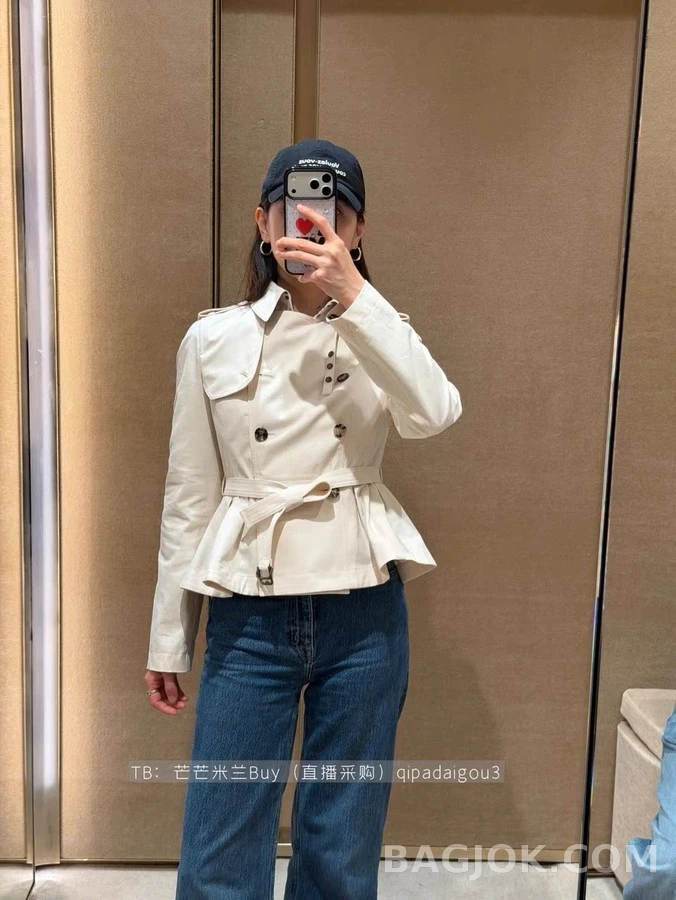 버버리 버버리 벨티드 더블 플레어 자켓 상세 이미지