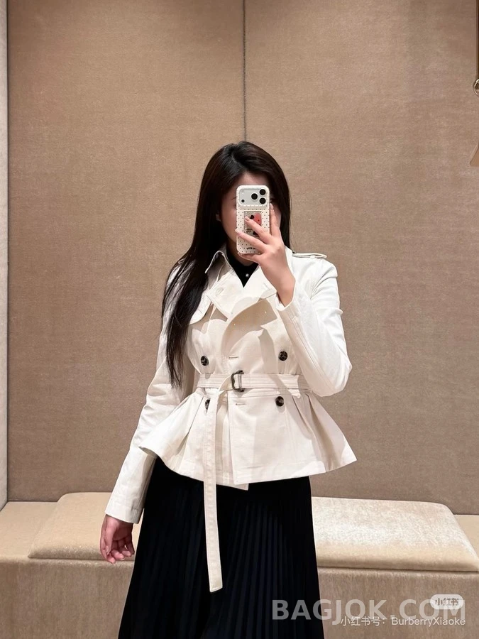 버버리 버버리 벨티드 더블 플레어 자켓 상세 이미지