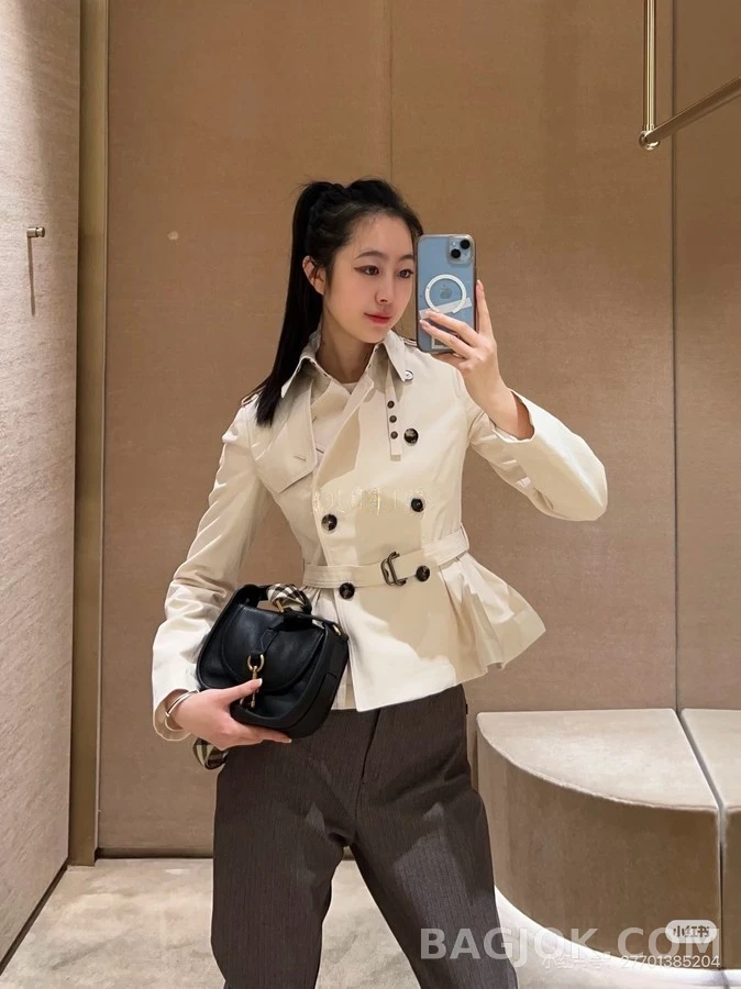 버버리 버버리 벨티드 더블 플레어 자켓 상세 이미지