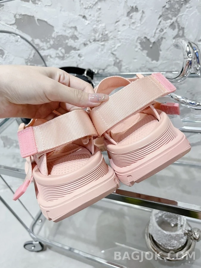 알렉산더 맥퀸 알렉산더 맥퀸 웹 스트랩 트레드 샌들 상세 이미지