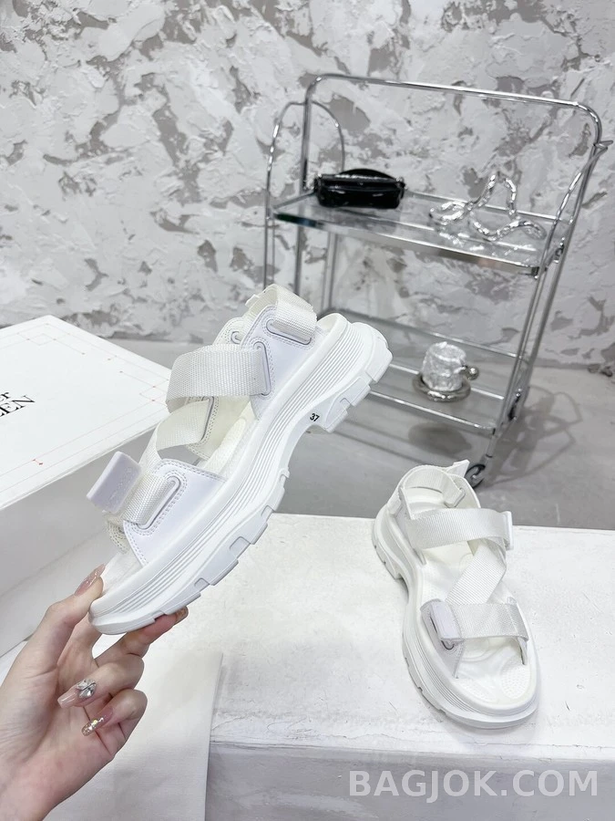 알렉산더 맥퀸 알렉산더 맥퀸 웹 스트랩 트레드 샌들 상세 이미지