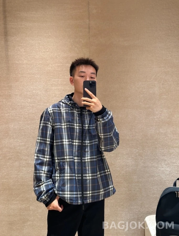 버버리 버버리 체크 리버서블 후드 재킷 상세 이미지