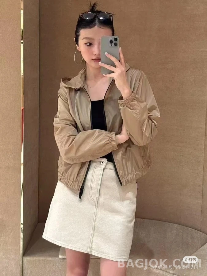 버버리 버버리 전투마 로고 후드 집업 상세 이미지