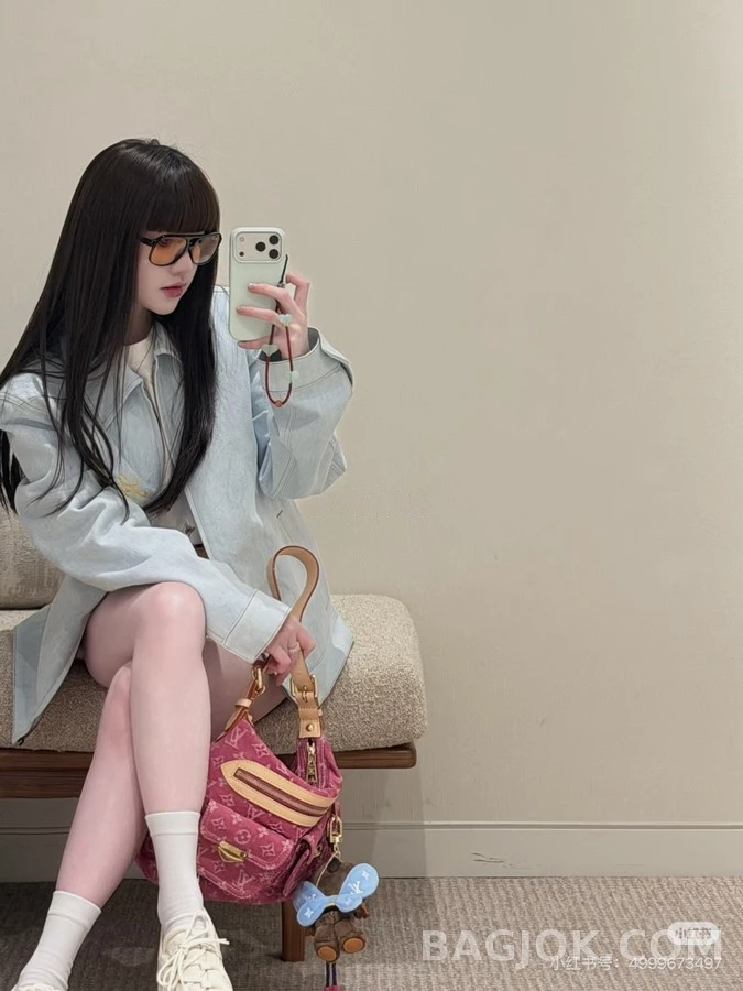 루이비통 루이비통 플라워 시그니처 자수 데님 자켓 상세 이미지