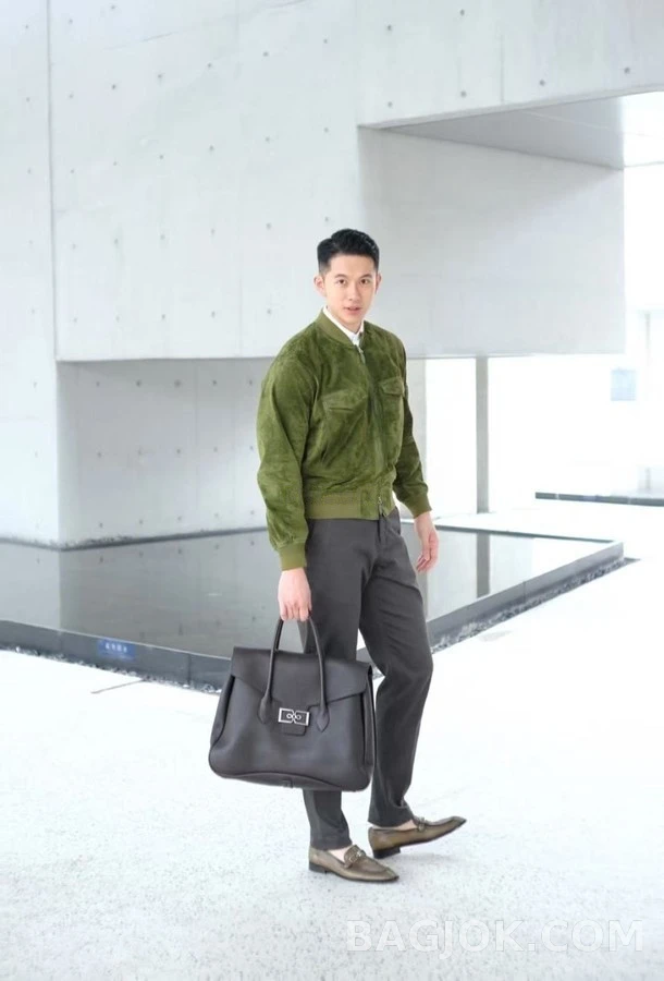 벨루티 벨루티 스웨이드 항공 점퍼 상세 이미지