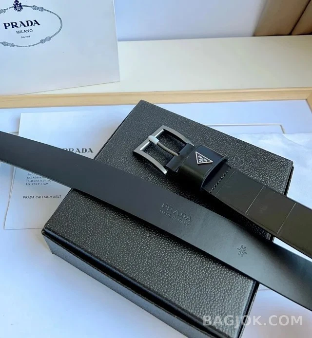 프라다 프라다 브러시드 레더 벨트 상세 이미지