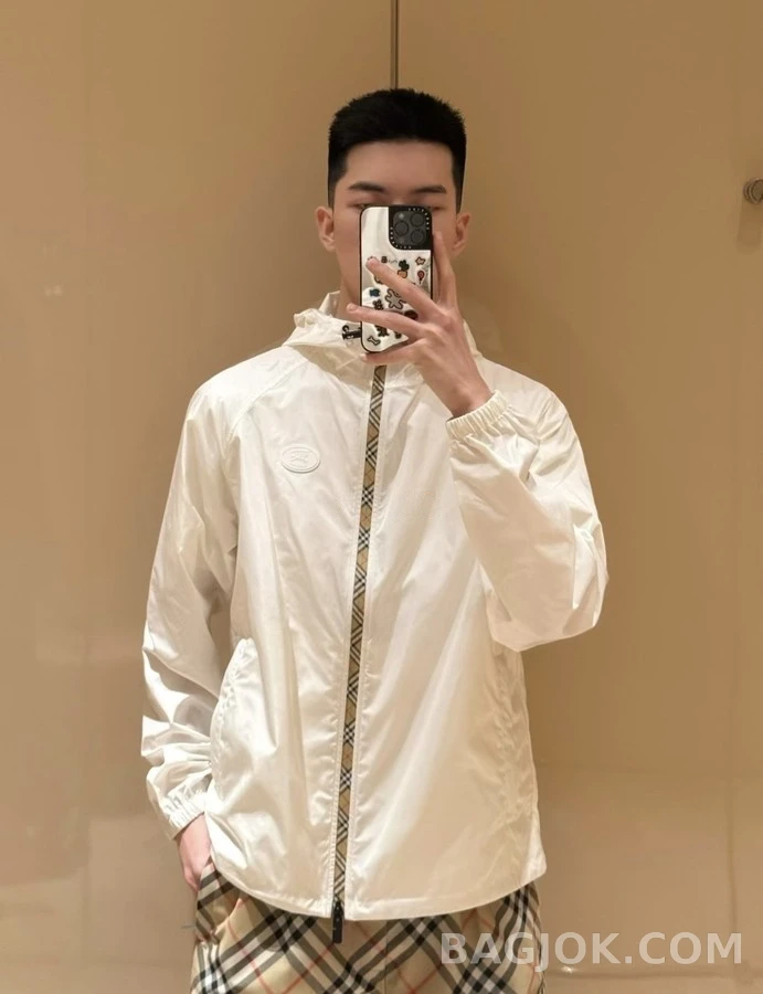 버버리 버버리 체크 나일론 후드 집업 상세 이미지