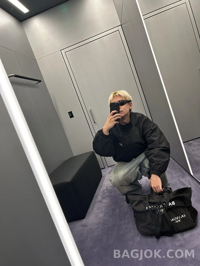 발렌시아가 발렌시아가 테크니컬 트랙수트 자켓 상세 이미지