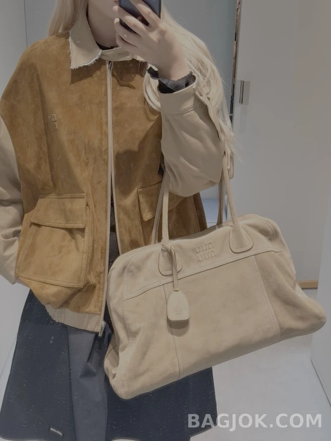 미우미우 미우미우 패치워크 레터링 자켓 상세 이미지