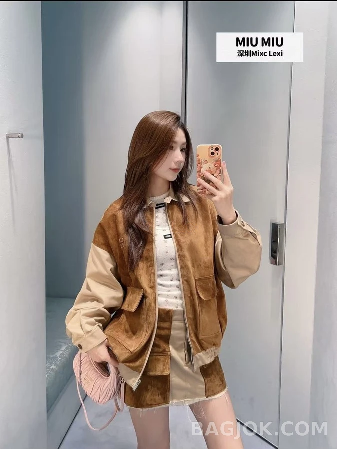 미우미우 미우미우 패치워크 레터링 자켓 상세 이미지