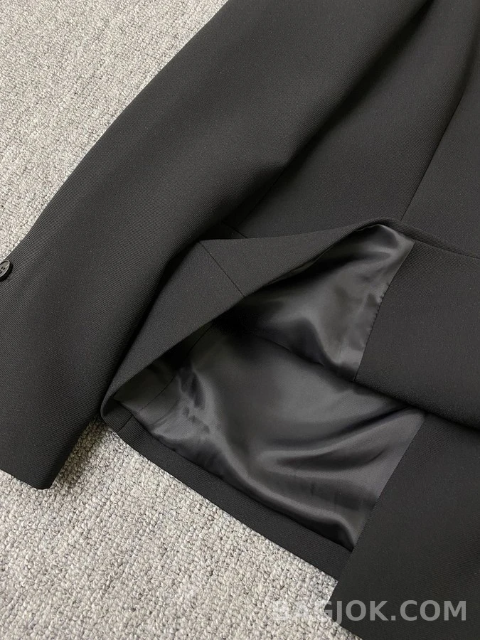 디올 디올 엠블럼 블레이저 상세 이미지