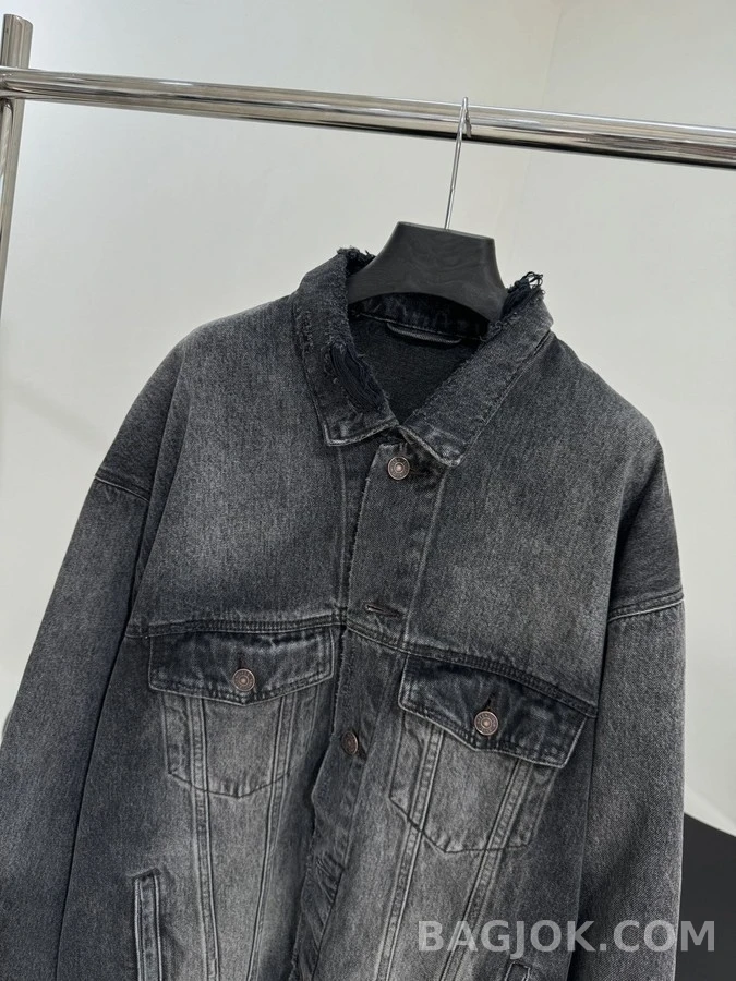 발렌시아가 발렌시아가 그라피티 레터링 워싱 데님 자켓 상세 이미지