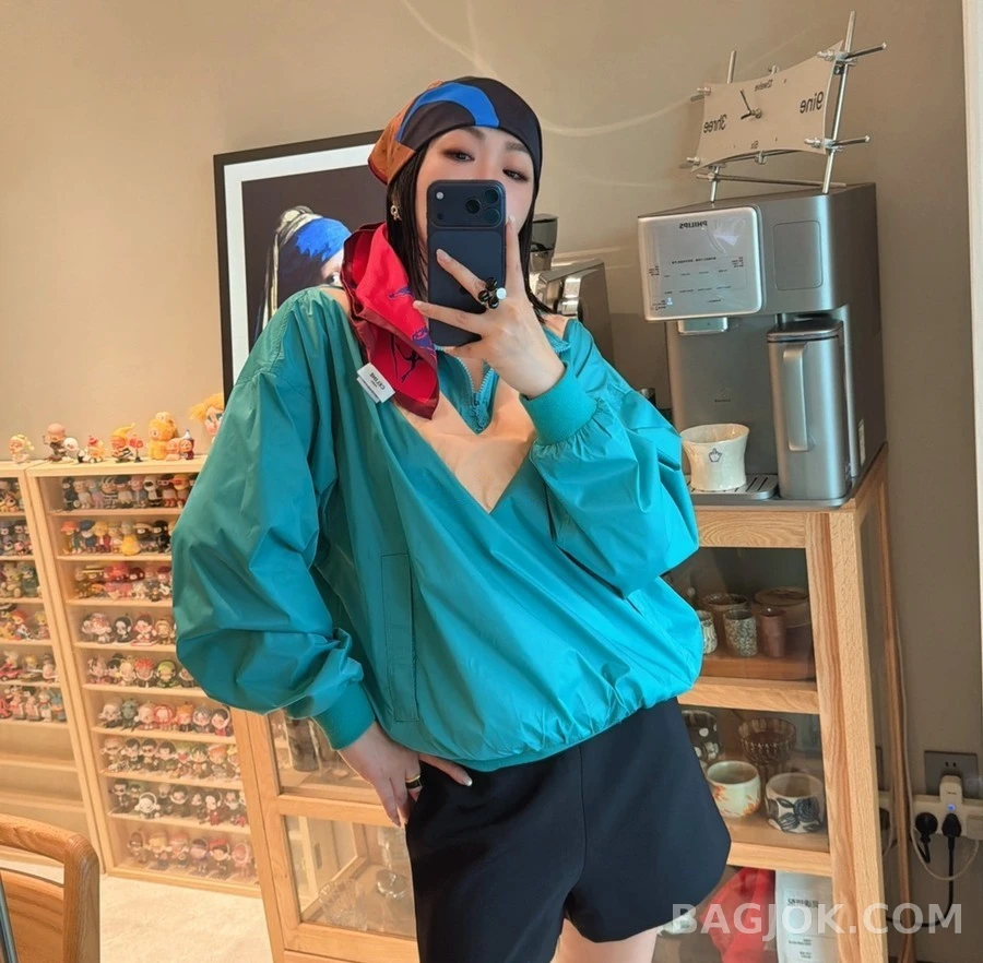 생로랑 세인트로랑 V넥 컬러 블록 반집업 자켓 상세 이미지