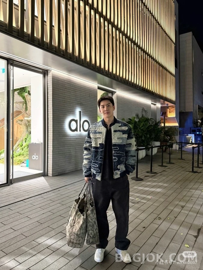 루이비통 루이비통 패치워크 데님 봄버 자켓 상세 이미지