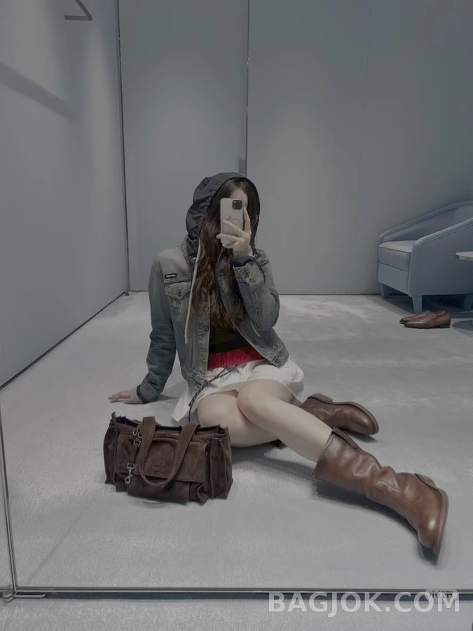 미우미우 미우미우 페이크 레이어드 레터링 데님 후드 상세 이미지
