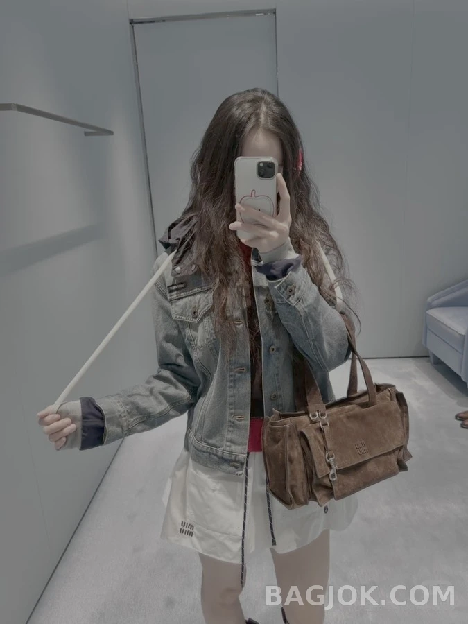 미우미우 미우미우 페이크 레이어드 레터링 데님 후드 상세 이미지