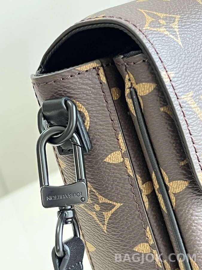 루이비통 루이비통 S락 버티컬 웨어러블 월릿 상세 이미지
