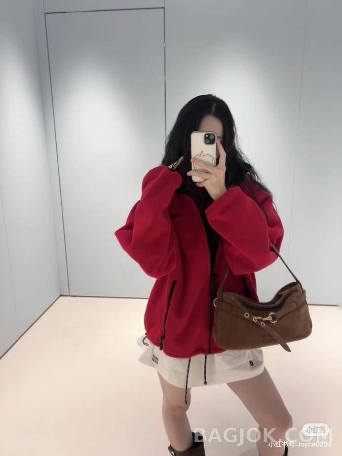 미우미우 미우미우 로고 자수 플리스 자켓 상세 이미지