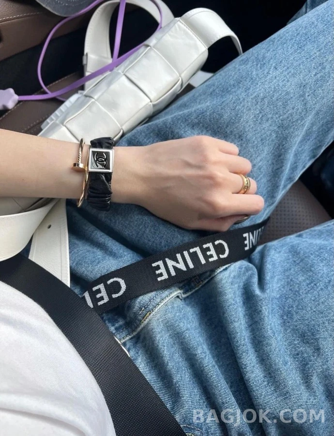 샤넬 샤넬 양가죽 메탈 에나멜 CC 머리끈 상세 이미지