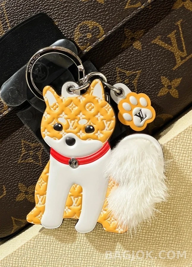 루이비통 루이비통 LV Shiba 키링 상세 이미지