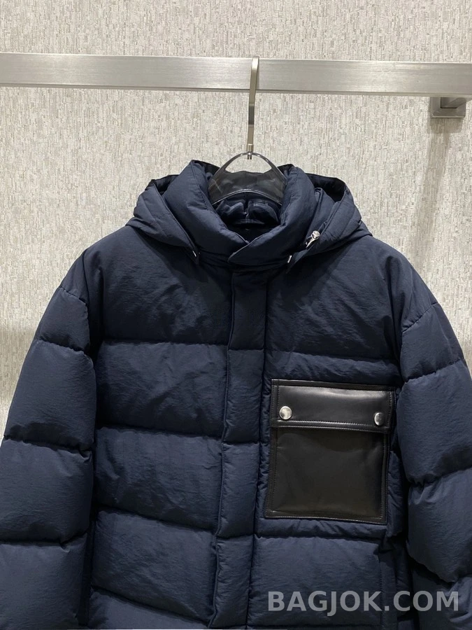 보테가베네타 보테가 베네타 레더 포켓 패딩 자켓 상세 이미지