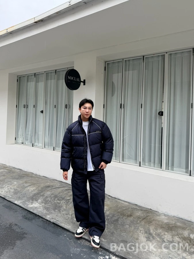미우미우 미우미우 나일론 패딩 다운 재킷 상세 이미지