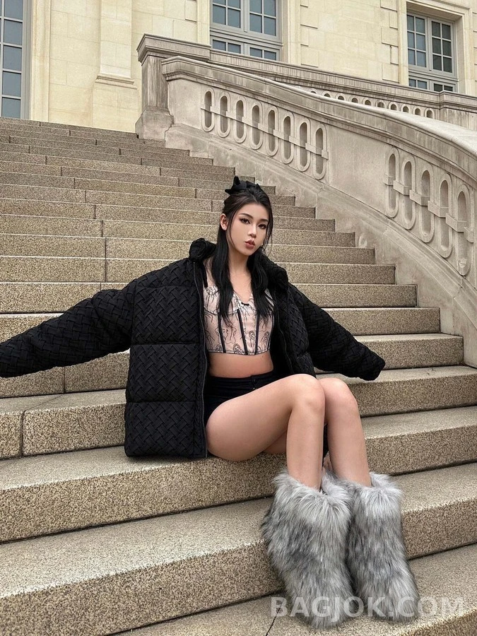 보테가베네타 보테가 베네타 인트레치오 편직 패딩 자켓 상세 이미지