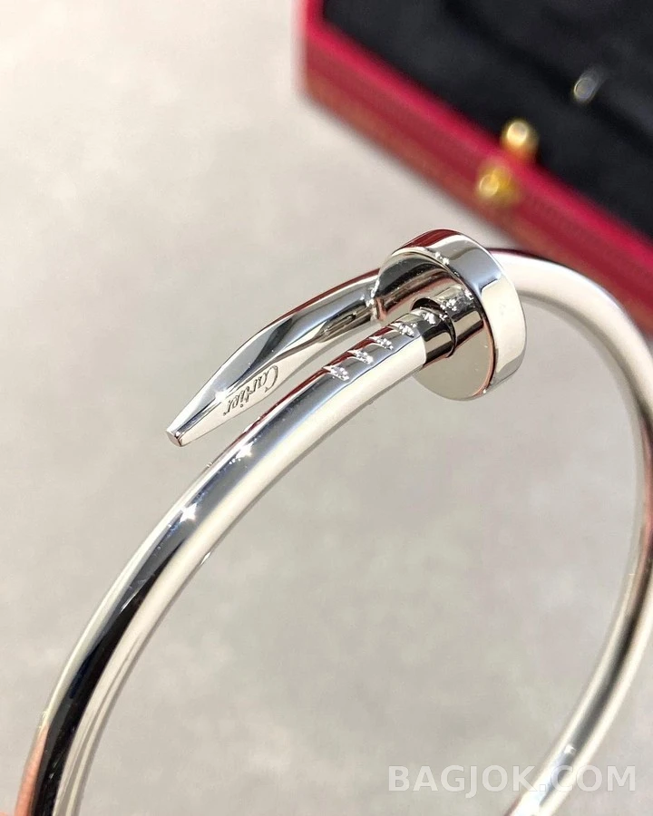 까르띠에 까르띠에 저스트 앵 끌루 브레이슬릿 상세 이미지