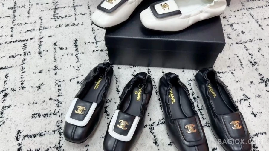샤넬 샤넬 로고 배색 발레리나 플랫 상세 이미지